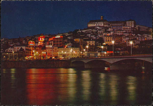 N. 337/Pr. Coimbra. Vista parcial, de noite - Ed. Portugal Turstico - Foto da Tabacaria Nilo - SD - Dim. 14,7x10,3 cm. - Col. Graa Maia.