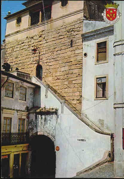 N 1017 - Coimbra. (Portugal) Arco de Almedina e Torre-Museu (sc. XI) - Editor no indicado - SD - Dim. 15x10,3 cm. - Col. Graa Maia.