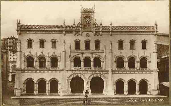 S/N - Lisboa. Gare Do Rocio - Sem Editor - S/D - Dimenses: 13,5x8,5 cm (bordo dourado) - Col. Aurlio Dinis Marta.