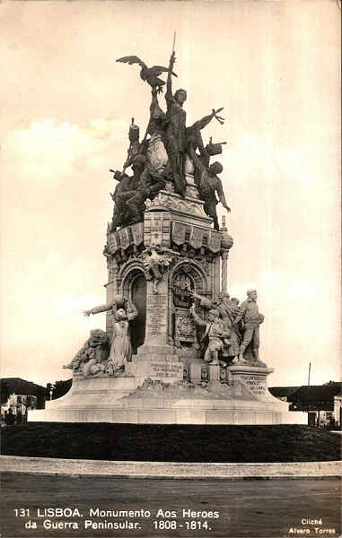 N. 131 - LISBOA. Monumento Aos Heroes da Guerra Peninsular. 1808-1814. - Clich Alvaro Torres - S/D - Dimenses: 8,7x13,9 cm. - Col. Carneiro da Silva (Circulado em 30/09/1933)