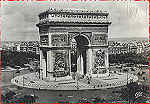 N 17 - Paris. Arco do Triunfo (2) - Edition speciale de la Tour Eifel - Circulado em 1966 - Dim.  14,9x10,3 cm - Col. Amlcar Monge da Silva