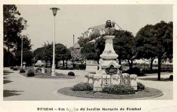 S/N - POMBAL-Um trecho do Jardim Marqus de Pombal - Edio Casa Telmaco, Pombal - S/D - Dimenses: 13,7x8,9 cm. - Col. nio Curvo Semedo (Circulado em 1955).