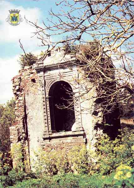 S/N - Capela dos Duques de Aveiro. Abiul. POMBAL - 3 Edio da Cmara Municipal de Pombal - Foto Nelson Lobo Rocha  - S/D - Dimenses: 10,5x14,7 cm. - Col. nio Curvo Semedo.