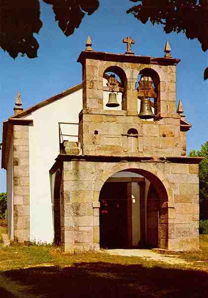 N. 4 - Arouca: Igreja de Urr - Edio da Cmara Municipal de Arouca - S/D - Dimenses: 10,4x14,9 cm. - Col. HJCO (1989).