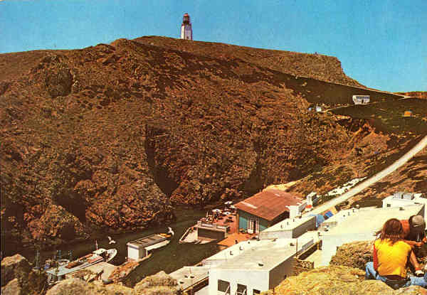 N. 922 - BERLENGA Peniche Portugal Aspecto da ilha - Coleco Turiscor, Indstria de Cartes para Felicitaes -  S/D - Dimenses: 15x10,4 cm. - Col. Manuel Bia.