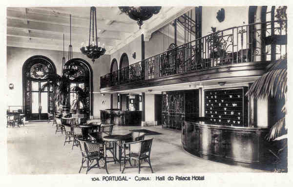 N 104 - PORTUGAL - Curia-Hall do Palace Hotel - Ed. Alexandre d'Almeida, Porto - Dim.13,9x8,9 cm - col. A. Simes (102).