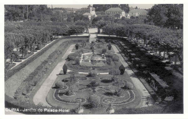 SN - CURIA - Jardim do Palace Hotel - Editor no referenciado. (fotog. Gevaert) - Dim. 13,8x8,8 cm - 8-1947 - col. A. Simes (280).