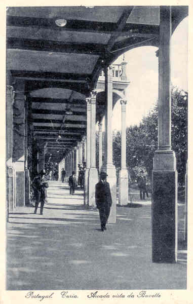 SN - Portugal. Curia. Arcada vista do Casino - Ed. Bazar Soares, Porto - Curia - Dim. 13.8x9,0 cm - Col. A. Simes (142-2).