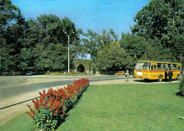 N 24 - CURIA - Portugal - Largo da entrada do parque - Ed. da Junta de Turismo da Curia - 15,0x10,6 cm. - Col. A. Simes 1012.