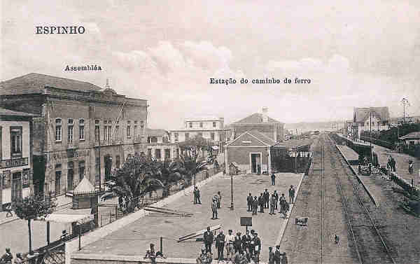 SN - Portugal. Espinho - Assembleia e Estao do Caminho de Ferro - Editor Alberto Malva - 1910 - Dim. 14x9 cm. - Col. M. Chaby