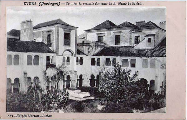 N 371 - Claustro do extincto Convento de S. Bento de Castris - Edio Martins, Lisboa - Dim. 139x89 mm - Col. A. Monge da Silva (cerca de 1909) (cerca de 1909)