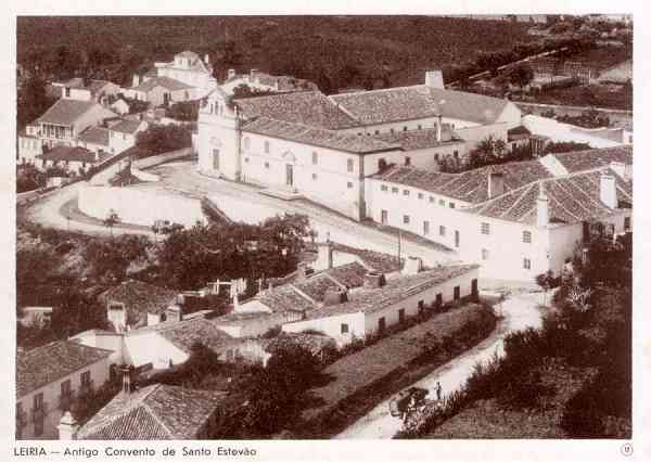 N. 12 - LEIRIA-Antigo Convento de Santo Estvo - Editor: Comissao Cultural das Obras Sociais do Pessoal da C. M. Leiria - Dimenses: 15x10 cm. - Col. R. Gaspar.