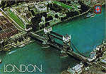 N. 132 - LONDON. Tower Bridge and Tower of LONDON by air - Ed. FISA-Great Britain-LONDON Golden Shield Palaudarias, 26 Barcelona - Printed in Spain - SD - Dim. 14,8x10,3 cm - Col. Manuel Bia (1986)