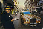 L15 - LONDON. Even Rolls Royces get parking tickets - Ed. Nutshell Cards Ltd 01-8714202 Printed in England Photography by Dick Scoones - SD - Dim. 15x10,2 cm - Col. Manuel Bia (1986)