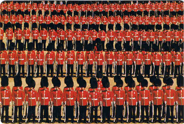 L42 - LONDON - Guards on parade - Ed. Nutshell Cards Ltd 01-8714202 Photography Dick Scoones Printed in England - SD - Dim. 14,9x10 cm - Col. Manuel Bia (1986)