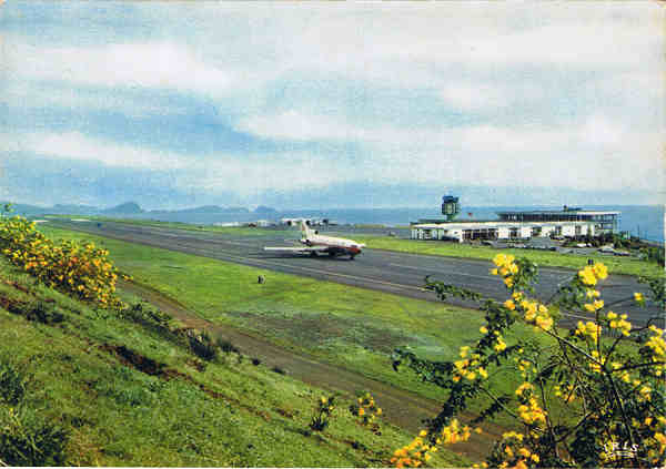 N 307 - Santa Cruz Madeira - Aeroporto Sta Catarina - Ed. Francisco Ribeiro, R. Nova S. Pedro, 27... - SD - Dim. 15x10,5 cm. - Col. M.Bia (1970)