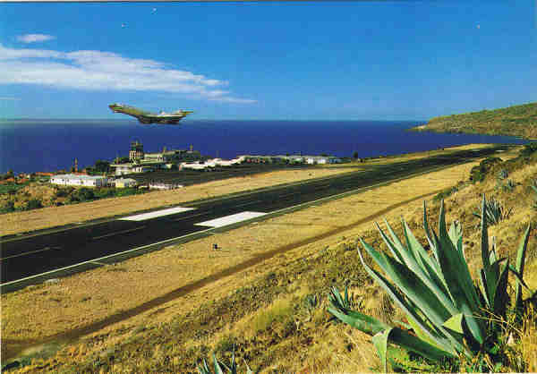 N 440 - SANTA CRUZ Madeira. Aeroporto Sta Catarina - Ed. Hans Huber - SD - Dim. 14,8x10,3 cm. - Col. M. Boia (1980).
