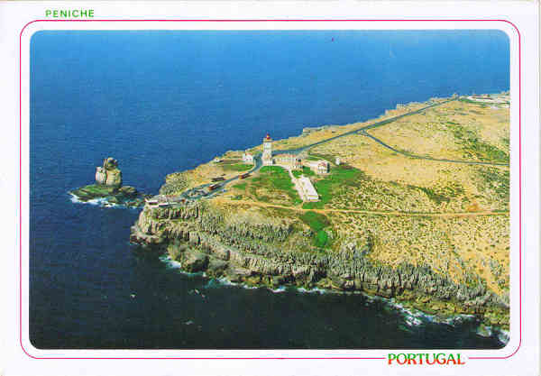 N. 2520 - PENICHE - Portugal  Vista do Farol e da Nau dos Corvos - Ed. RAN Tel.670192-661514 NCORA COLEO ESPECIAL - SD - Dim. 15x10,5 cm - Col. Manuel Bia (1990).