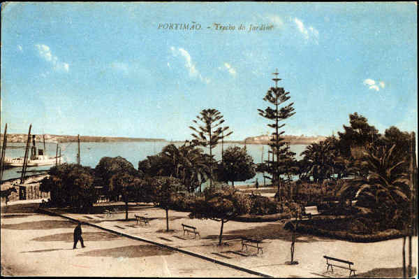 SN - PORTIMO. Trecho do Jardim - Edio Lus Urbano dos Santos, Portimo - SD - Dim. 14x9 cm - Col A Monge da Silva (cerca de 1930)