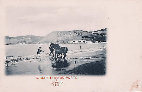  6 - Portugal - S. Martinho Porto. Na praia - Editor Paulo E Guedes - Dim. 90x14 cm. (1902) - Col. M. Chaby