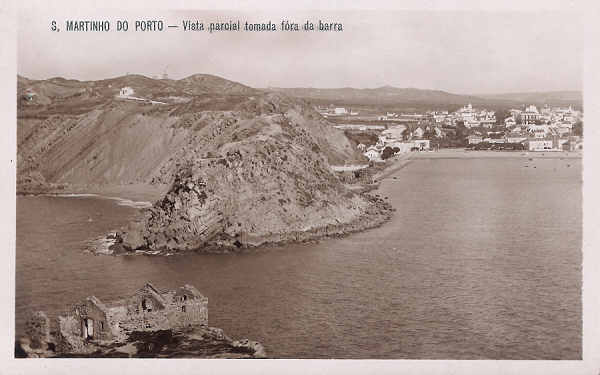 N 3 - Portugal. S. Martinho do Porto - Vista parcial tomada fra da barra - Edio Julio Mira Coelho - Dim.9x14 cm. - Col. M. Chaby