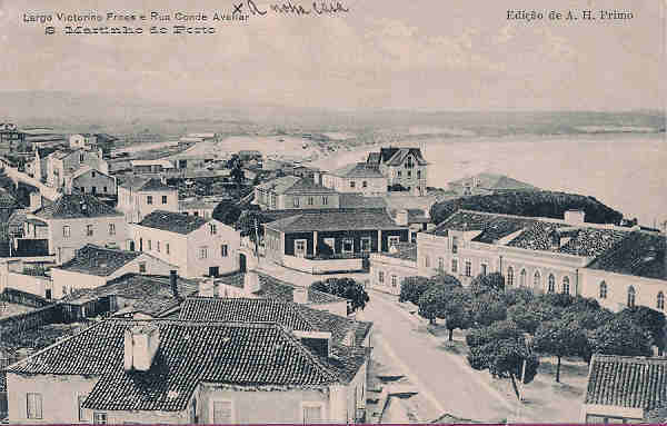 Portugal. S. Martinho Porto. Largo Victorino Froes e Rua Conde Avellar - Editor A.H.Primo - 1905 - Dim.9x14 cm. - Col. M. Chaby