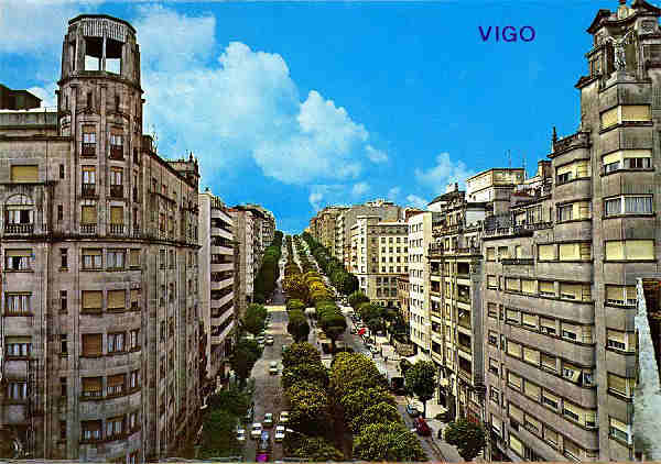 N. 149 - VIGO: Avenida del Generalssimo - Edio ARRIBAS, Zaragoza - S/D - Dimenses: 14,9x10,4 cm. - Col. Gaspar Albino (1960).