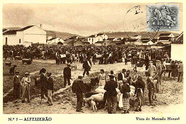 N. 7 - Alfeizero. Vista do mercado mensal - Clich da Fotografia Pereira, Caldas da Rainha - Dimenses: 14,5x10 cm. - Col. annimo (circulado 29-4-1956) 