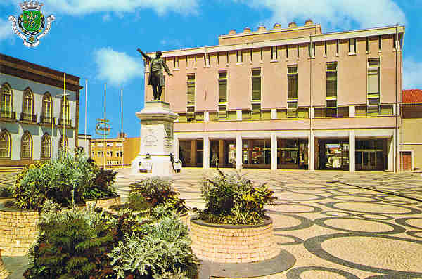 N 374 - AVEIRO PORTUGAL  Praa da Repblica e esttua de Jos Estvo - Ed Centro de Caridade "N Senhora do Perptuo Socorro", PORTO - SD - Dim. 14,9x10,4 cm. - Col. Manuel Bia.