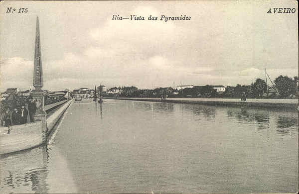 N 0175 - Aveiro - Ria-Vista das Pyramides - Ediao de Alberto Malva, Rua de S. Juliao, 41-Lisboa - SD - Dim. 13,7x8,8 cm. - Col. Paulo Neves.