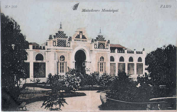 N 209 - Matadouro Municipal (Hoje Biblioteca Municipal) - Edio de Alberto Malva, R.de S.Julio, 41, Lisboa - Dim. 139x87 mm - Col. A. Monge da Silva (cerca de 1905)