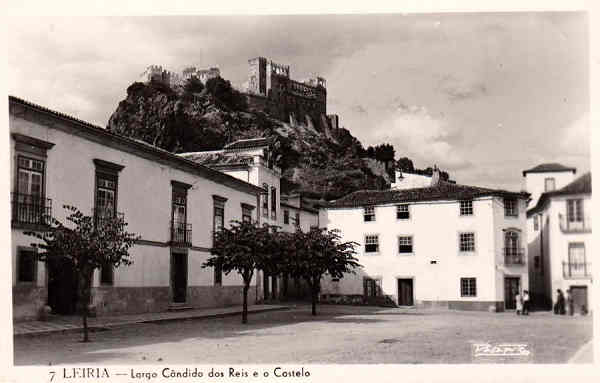 N 07 - LEIRIA. Largo Cndido dos Reis e o Castelo - Col. Passaporte Loty - Dim. 14x9 cm. - Col. Dulce Gabriel