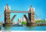 LO 903 - LONDON. TOWER BRIDGE - Ed. COLOURMASTER INTERNATIONAL Photo Precision Limited, St. Ives, Huntingdon Printed in Great Britain PT9993 - SD Dim. 14,9x10,4 cm - Col. Manuel Bia (1986).