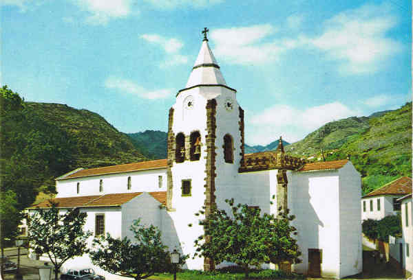 N. 10 - Igreja matriz de Santa Cruz - Madeira - Edificada no princpio do sculo XVI - Ed. PERESTRELLOS- PHOTOGRAPHOS Impresso da Noruega - SD - Dim. 14,8x10,4 cm cm. - Col. Manuel e Ftima Bia (1975).