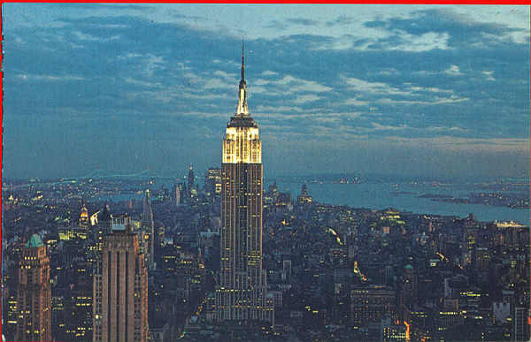 N P75053 - Empire State Building at night (1) - Editor Ogden Foods Service Corp. - Dim. 13,9x9 cm - Col. A. Monge da Silva (cerca de 1980)