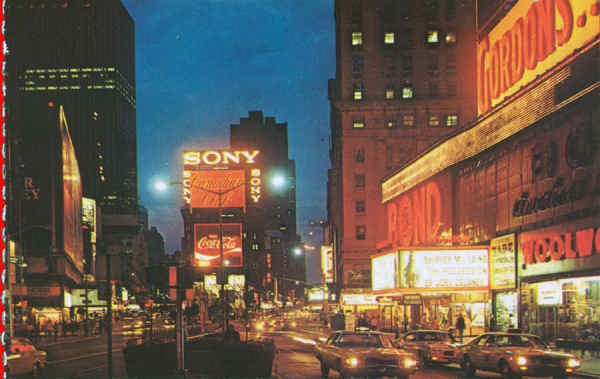 N P321596 - Times Square at night (2) - Editor Ogden Foods Service Corp. - Dim. 13,9x9 cm - Col. A. Monge da Silva (cerca de 1980)
