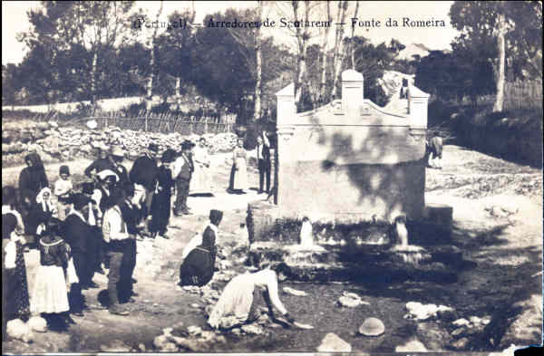 SN - SANTARM. Arredores de Santarm. Fonte da Romeira - Edio Luiz Filipe Baptista & Cia - Dim. 14x9,2 cm - Col. A. Monge da Silva (1930)