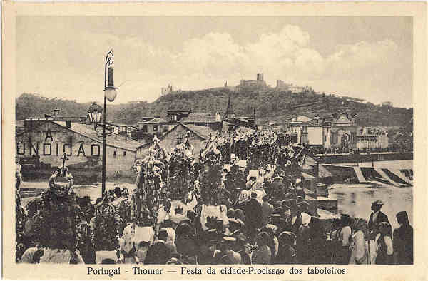 N 40 - Portugal-Thomar  Festa da cidade-Procisso dos taboleiros - Edio da Loja do Barateiro - SD -  Dim. 9x14 cm - Col. Jaime da Silva (Circulado em 1928)