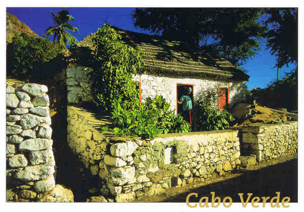 N 15 - Imagens de Cabo Verde Ilha de Santiago / Cidade Velha - Ed. SODADE * Berlin - St Maria * Fax: x49-30-396 88 60 Foto: Marit Roloff Atanazio - SD - Dim. 16,2x 11,4cm - Col. Manuel Bia (2011)