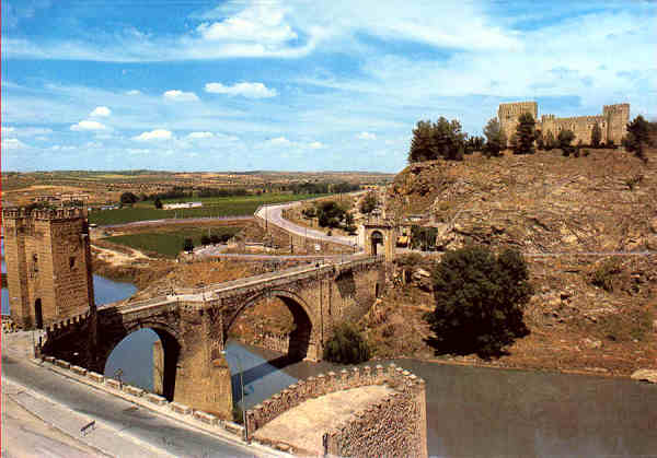 N 1264 - Toledo, Puente Alcantara e Castillo de San Fernando - Ediciones Jlio de la Cruz, Toledo - Dim. 150x105 mm  - Col. A. Monge da Silva (c. 1985)