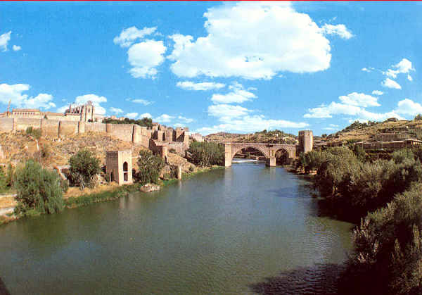 N 1316 - Toledo, Puente de San Martin Y vista parcial - Ediciones Jlio de la Cruz, Toledo - Dim. 150x105 mm  - Col. A. Monge da Silva (c. 1985)