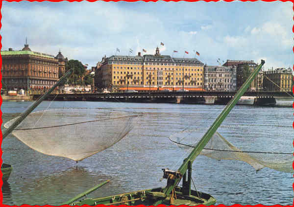 N 130/18 - Stockholm, Grand Hotel - Editor AB Grafisk Konst - Dim. 14,7x10,4 cm - Carimbo Postal 1966 - Col. A. Monge da Silva