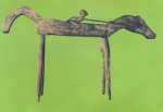 SN - Esttua equestre. Timor Leste C. 1940 (do Ocussi em pau-rosa com 110 cm - Edio Fundao do Oriente - Dim. 150x105 mm - Col. Monge da Silva (cerca de 2005) 
