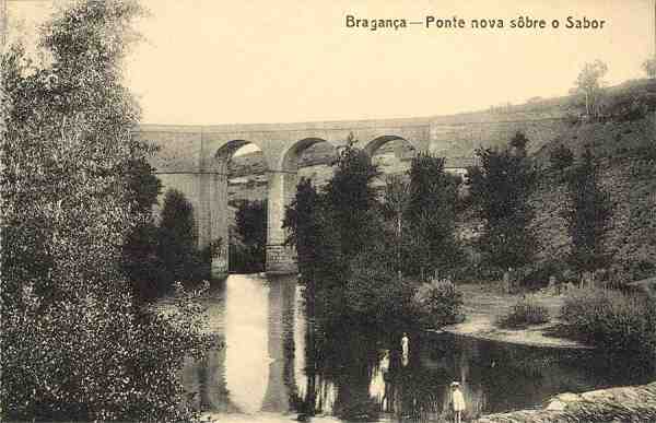 S/N - Bragana-Ponte  nova sbre o Sabor - Edio de Adriano Rodrigues, Bragana - S/D - Dimenses: 13,5x8,8 cm. - Col. Aurlio Dinis Marta.