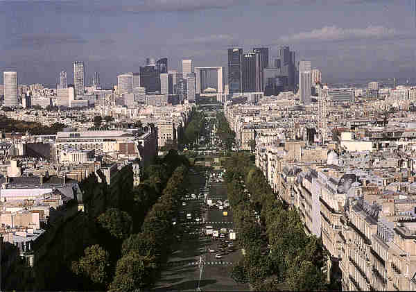 N. 30 - Vue arienne, perspective depuis l'Arc du Triomphe de l'toile vers l'arche der la Dfense - Ed. du patrimoine... Paris, 2008. Pacal lematre - Dim. 15x10,5 cm. - Col. FMBoia.