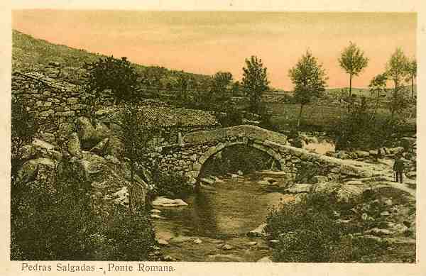 S/N - Pedras Salgadas - Ponte Romana - Sem indicao do editor - S/D - Dimenses: 13,9x8,9 cm. - Col. Aurlio Dinis Marta.