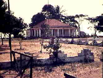 Posto Administrativo e Correio de Quimbele (Angola,) em 1973.