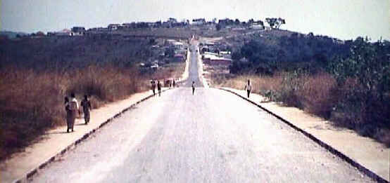 Povoao de Quimbele vista da colina onde fica situado o hospital. Angola - Sector de Uje - 1973.