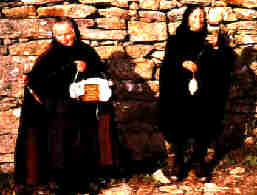 Mulheres alvitanas a fiar a l� e o linho.