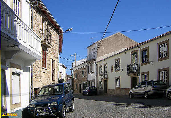 Clicar para ampliar.